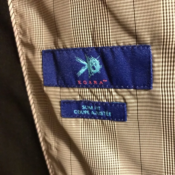 2 piece suit - Picture 3 of 4